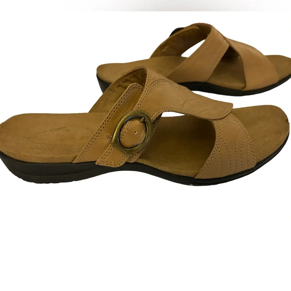 Easy Street‎ Comfort Wave Women’s Tan Slip On Sandals Size 11 - Picture 6 of 9